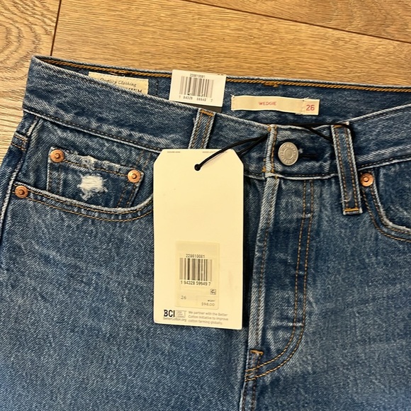 Wedgie Levi’s - Picture 3 of 5